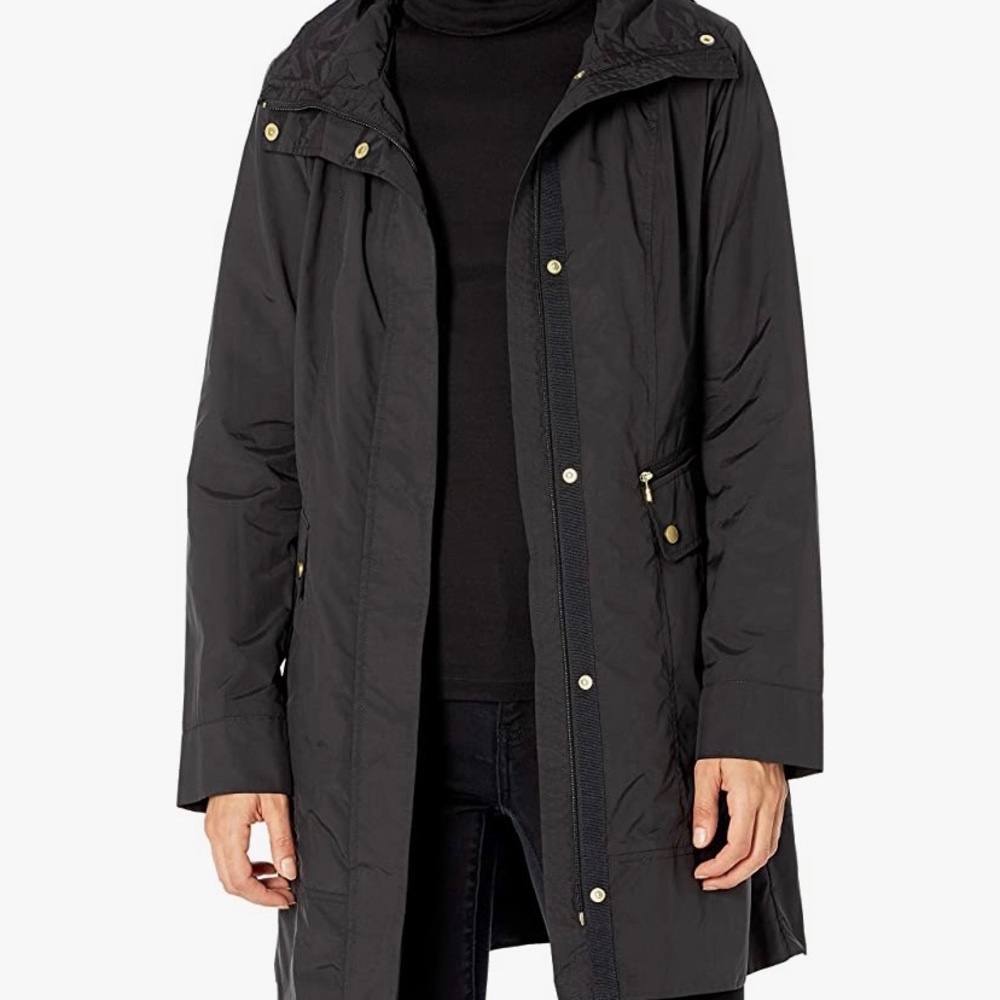 Black Cole Haan signature packabke black rain jacket sz M